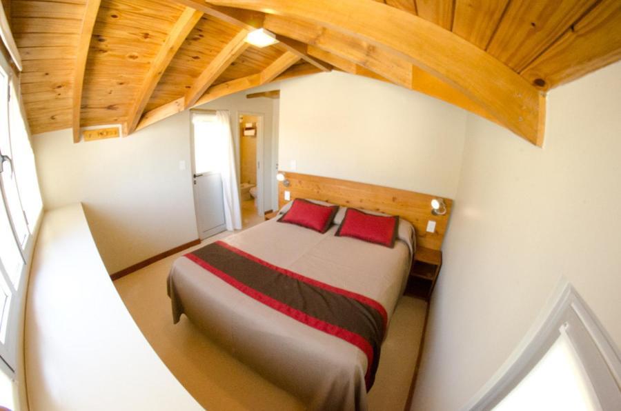 Del Nomade Hosteria Ecologica Пуерто-Пірамідес Екстер'єр фото